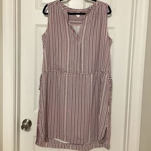 Gap sleeveless tie-waisted shirt dress